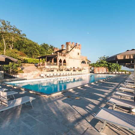 Ippotur Medieval Resort Кастельнуово-ди-Магра Экстерьер фото