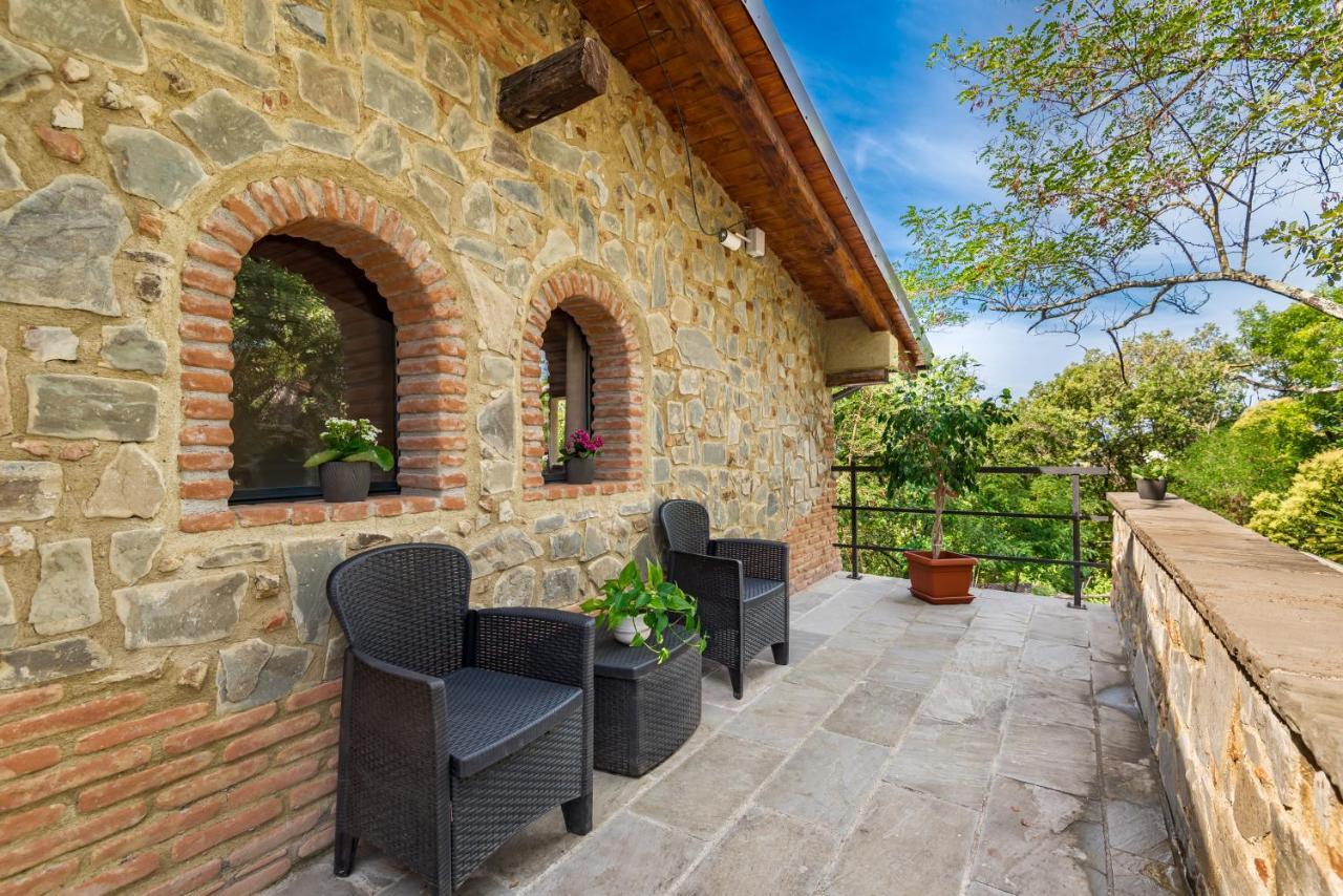 Ippotur Medieval Resort Кастельнуово-ди-Магра Экстерьер фото